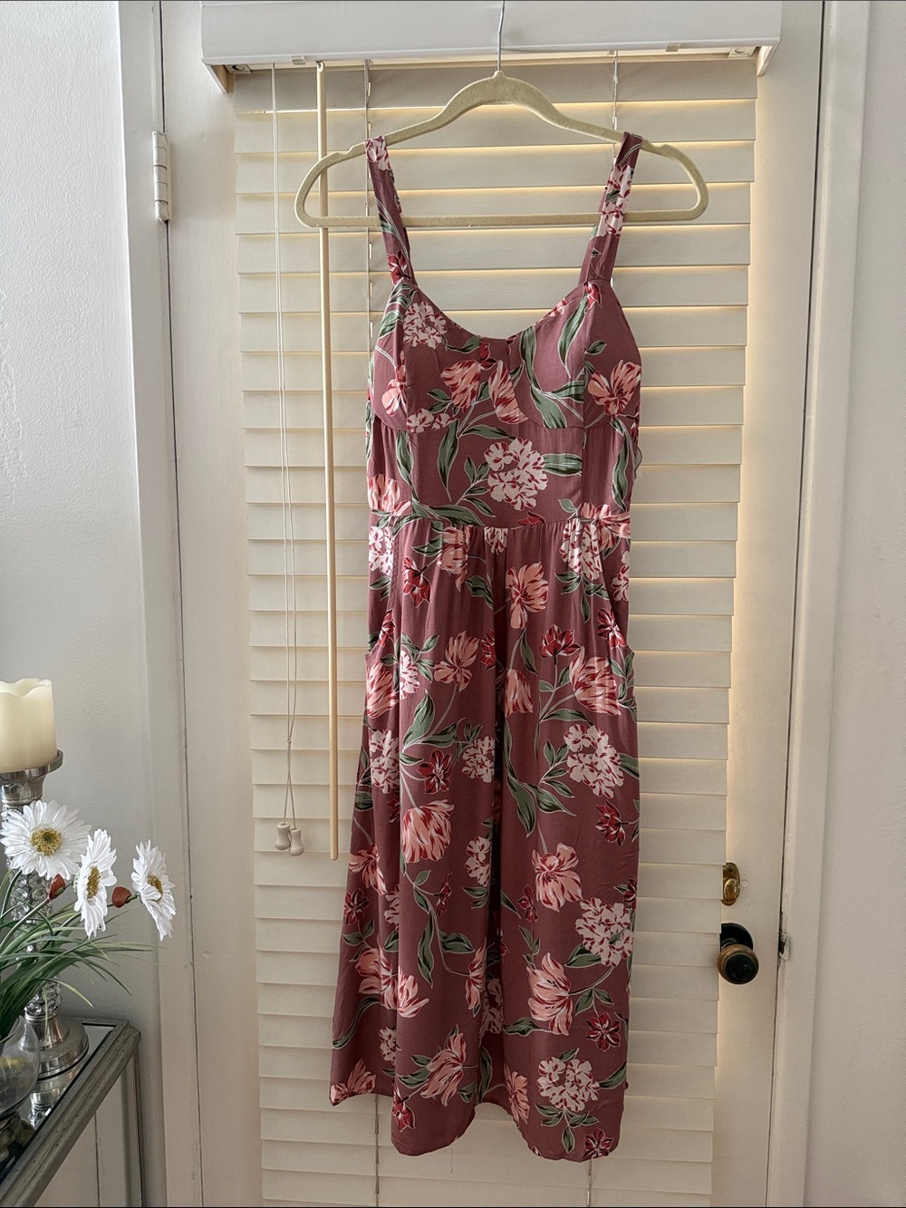 Sleeveless Floral Midi Dress in Mauve Pink